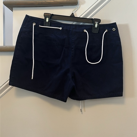 Ann Taylor Loft Navy Shorts women’s size 6 - Picture 4 of 5